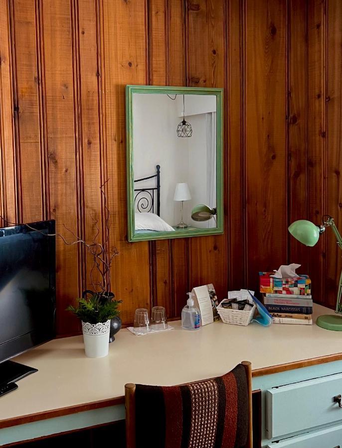 The Messy Owl Inn & Eco Haven Likely Luaran gambar